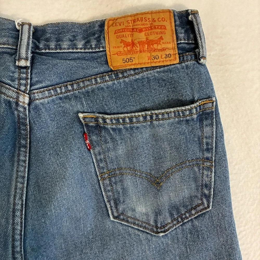 Vtg Levis 505 Jeans Mens 30x30 Straight Leg Medium Wash Denim Work‎ Pants Y2K